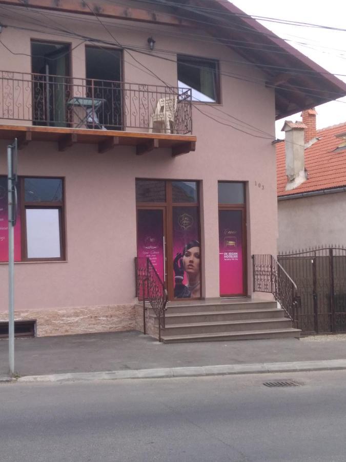 Cazare Regim Hotelier Zărneşti Exteriér fotografie