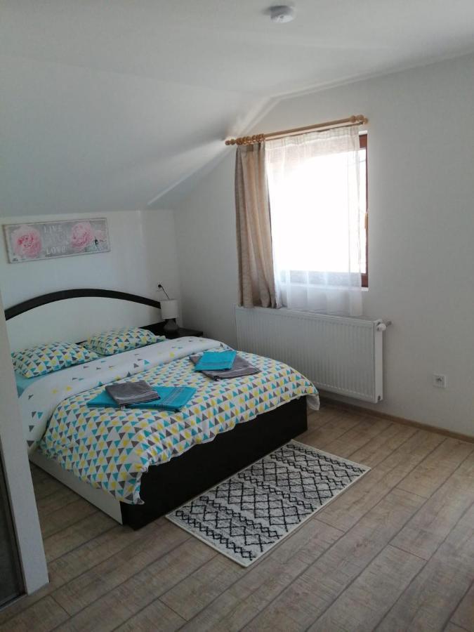 Cazare Regim Hotelier Zărneşti Exteriér fotografie