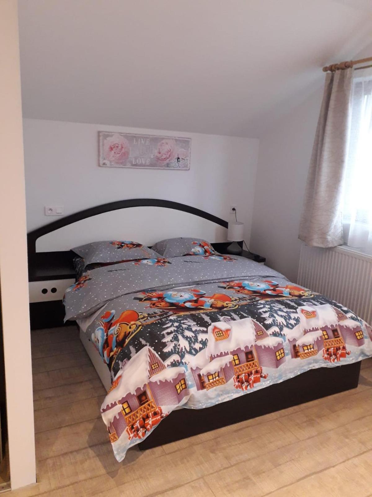 Cazare Regim Hotelier Zărneşti Exteriér fotografie